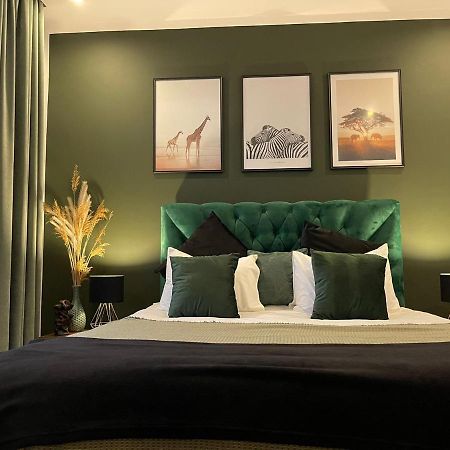 Nova Lake Apartamente Wild Jungle 萨图马雷 外观 照片