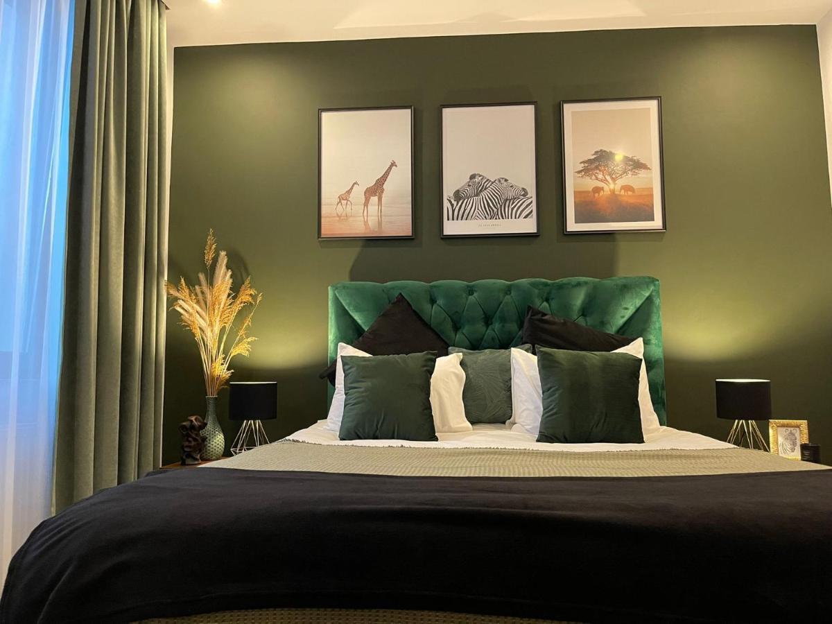 Nova Lake Apartamente Wild Jungle 萨图马雷 外观 照片
