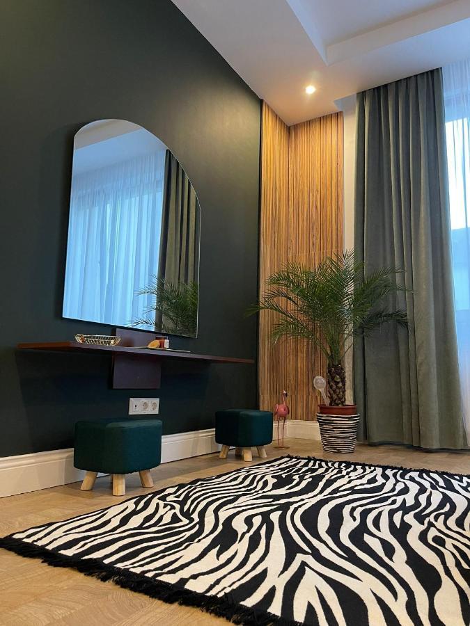 Nova Lake Apartamente Wild Jungle 萨图马雷 外观 照片